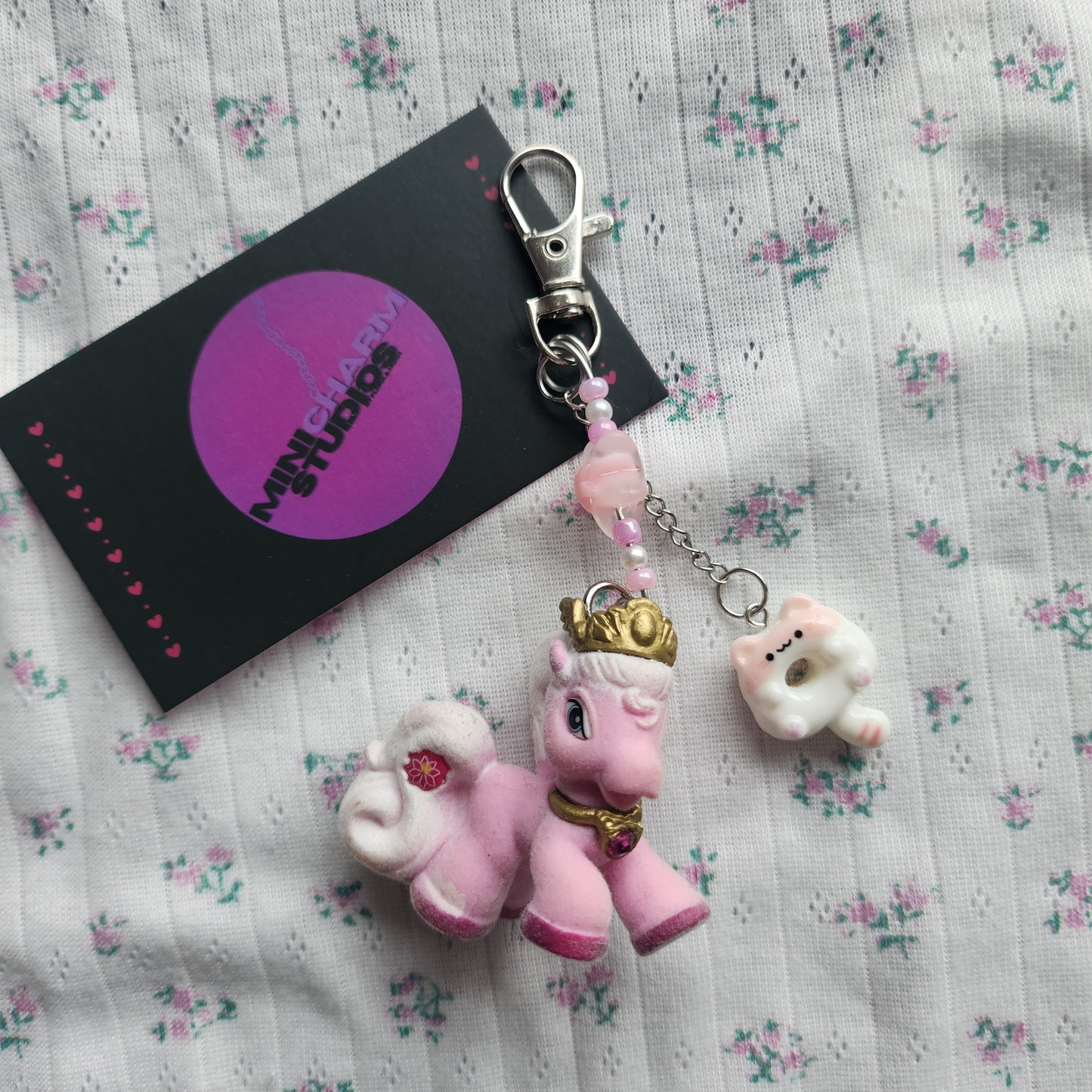 Filly Schlüsselanhänger Elves Rosa Weiß Katzen Design