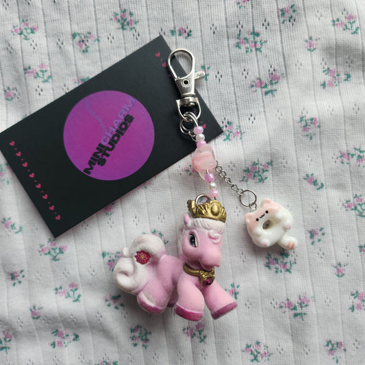 Filly Schlüsselanhänger Elves Rosa Weiß Katzen Design